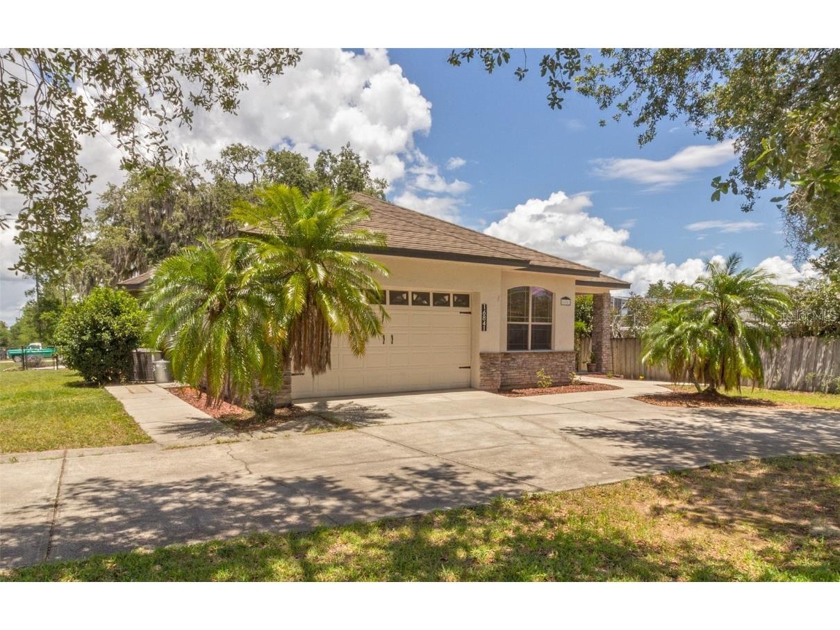 16841 Ridgewood Avenue Montverde FL 34756 V4930581 image1
