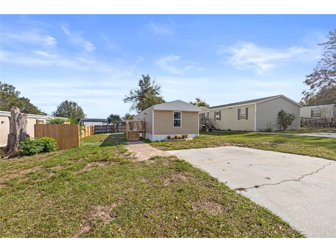 16842 Bay Avenue Montverde FL 34756 O6077874 image1