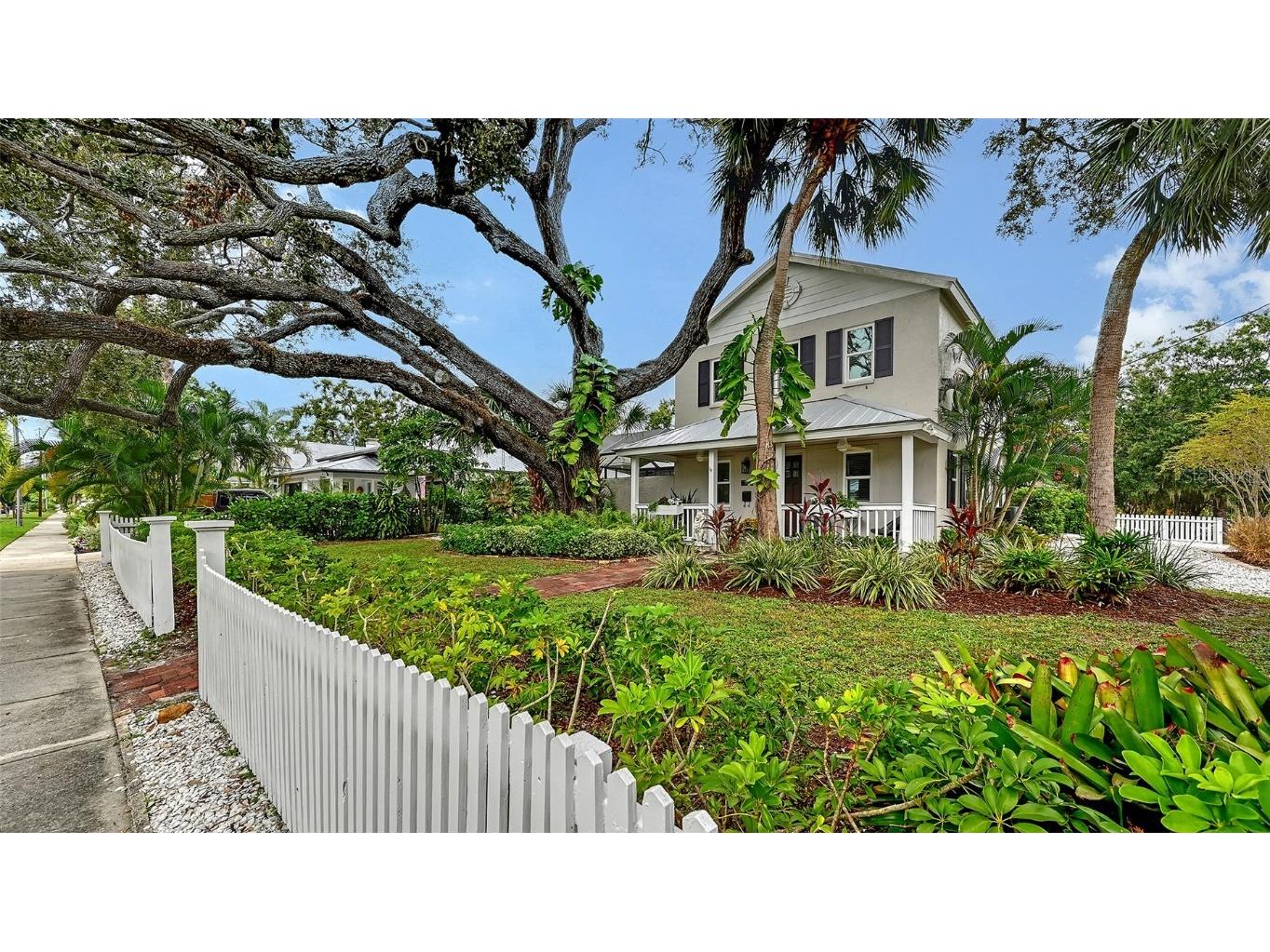 1685 6th Street Sarasota FL 34236 A4667628 image2