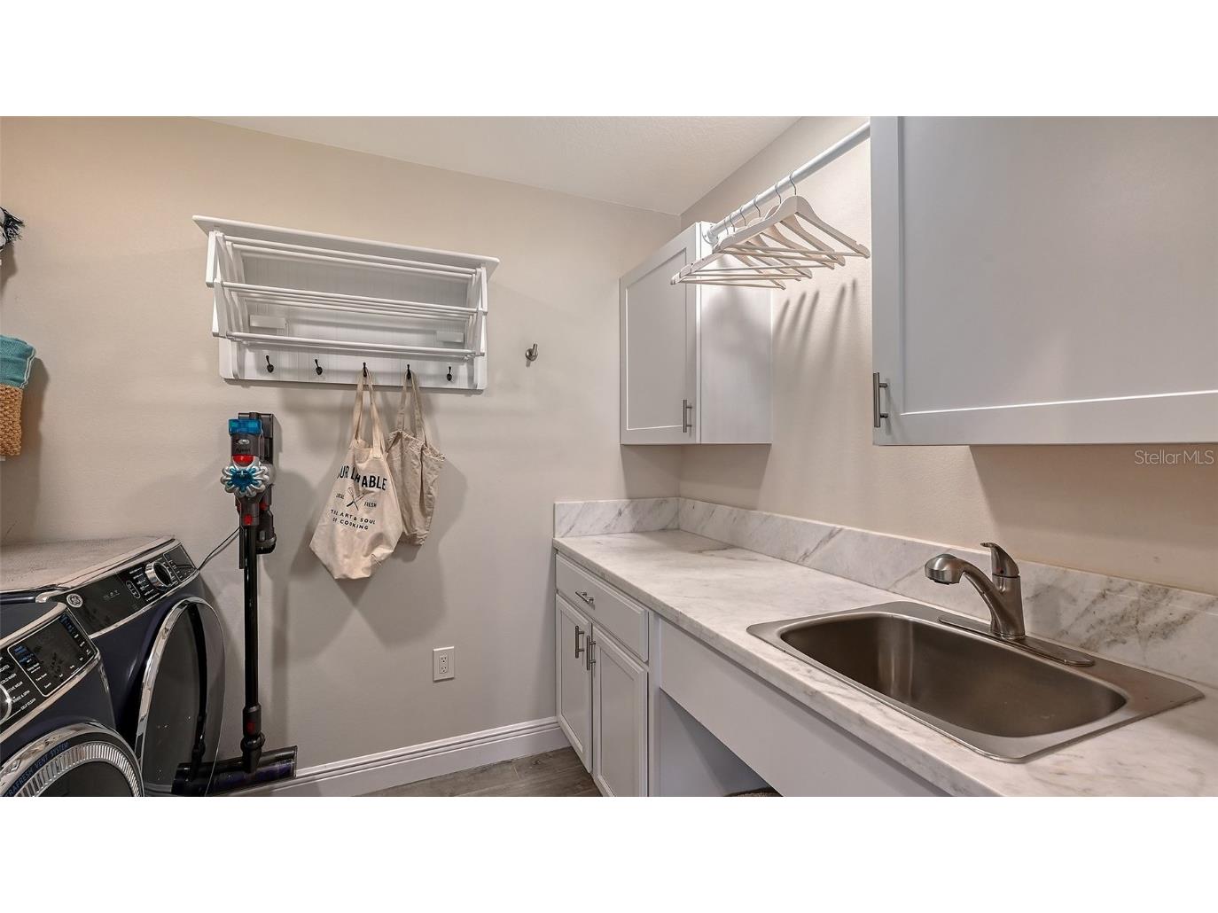 1685 6th Street Sarasota FL 34236 A4667628 image30