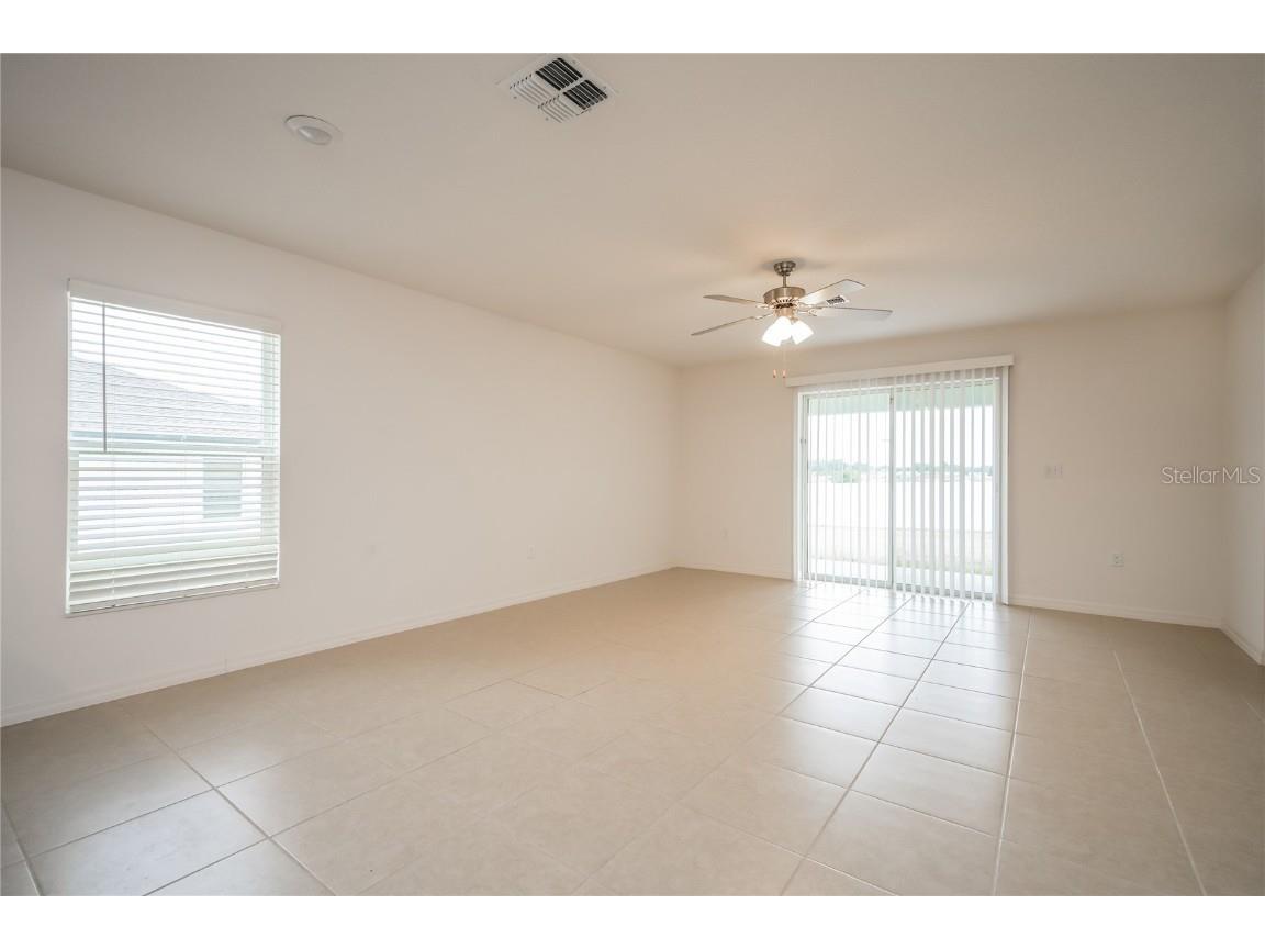 1685 Hideaway Flat Street Mascotte FL 34753 O6329616 image4