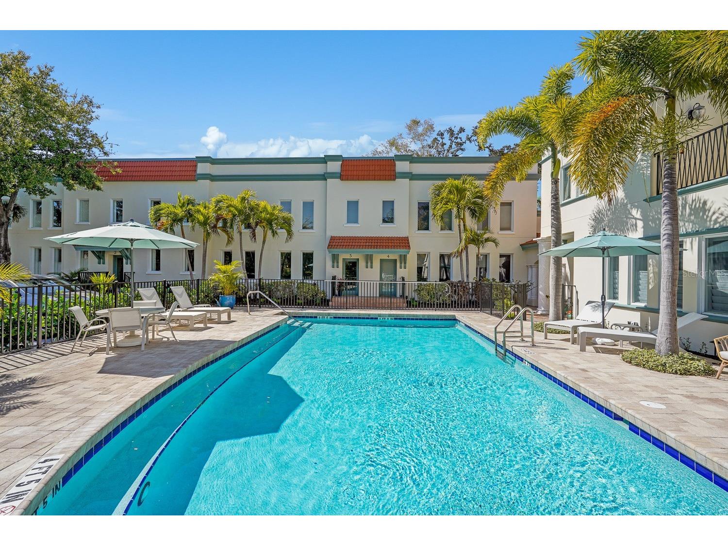 1685 Laurel Street #3 Sarasota FL 34236 A4676566 image2