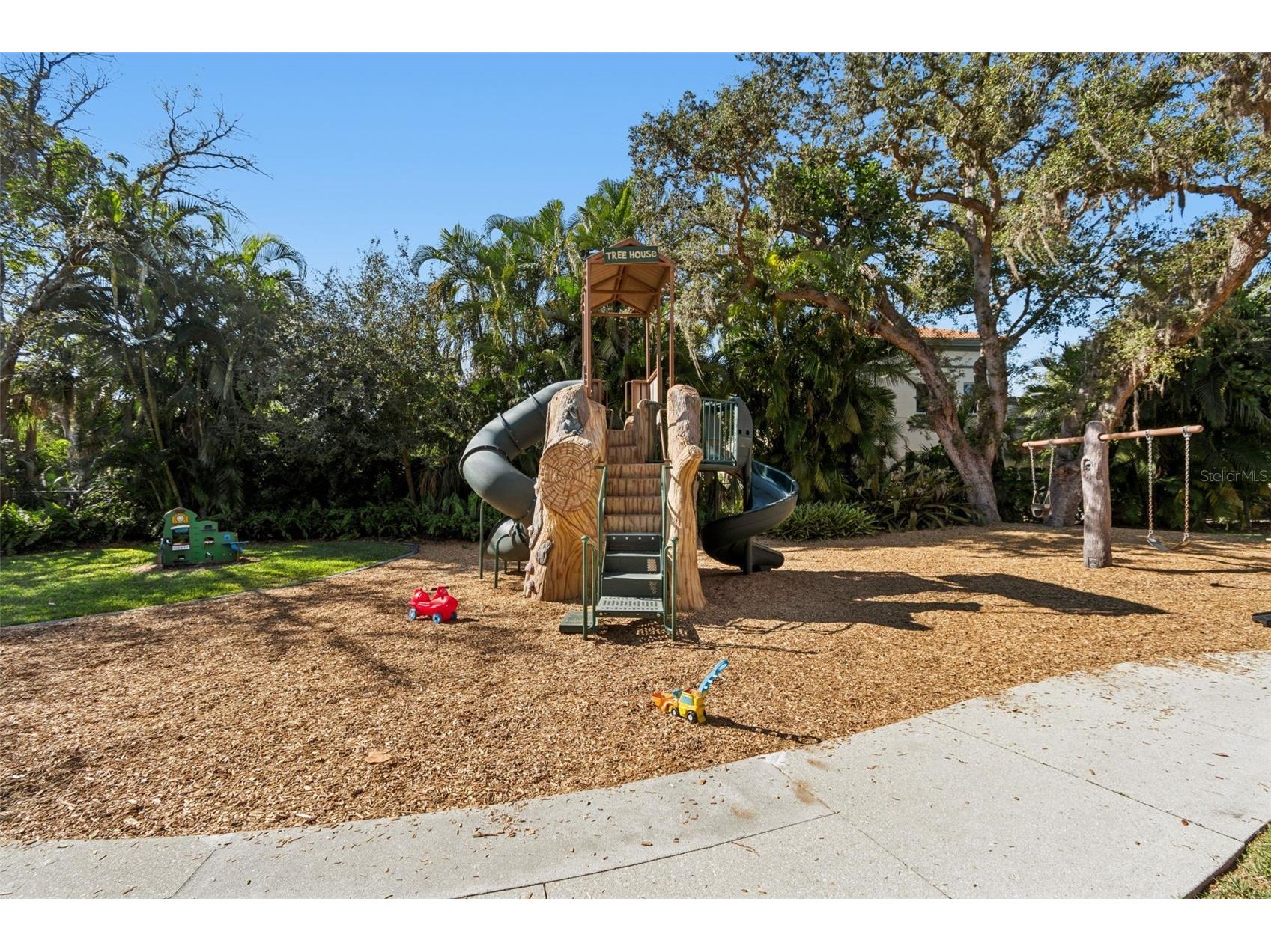 1685 Laurel Street #3 Sarasota FL 34236 A4676566 image56