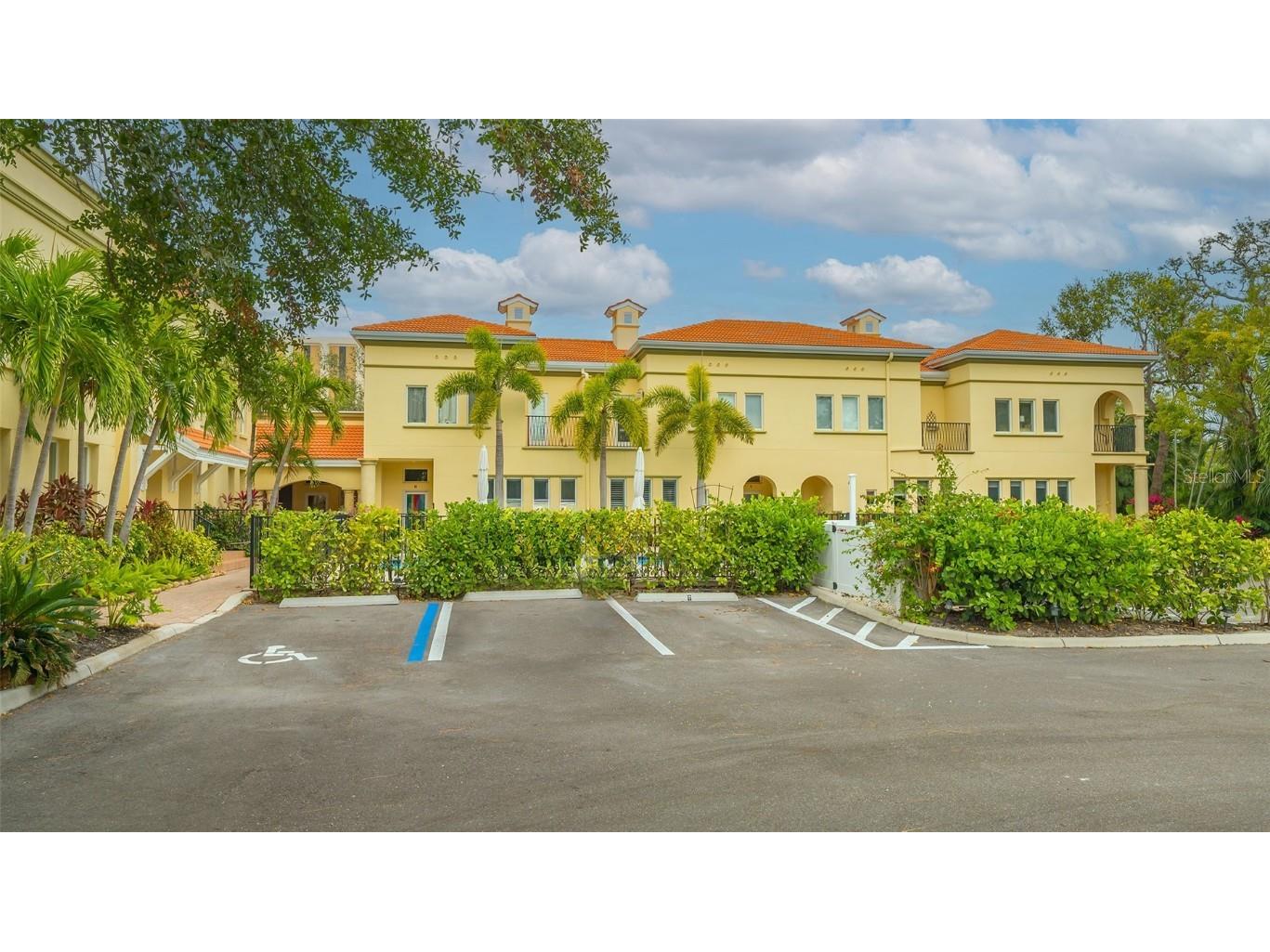 1685 Laurel Street #5 Sarasota FL 34236 A4636328 image1