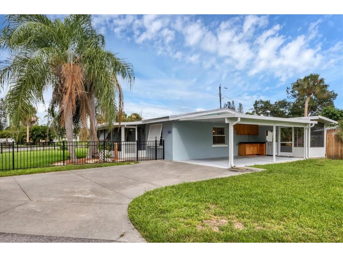 1686 Chapline Lane Sarasota FL 34231 - GULF OF MEXICO/SIESTAKEY BEACH A4672328 image2