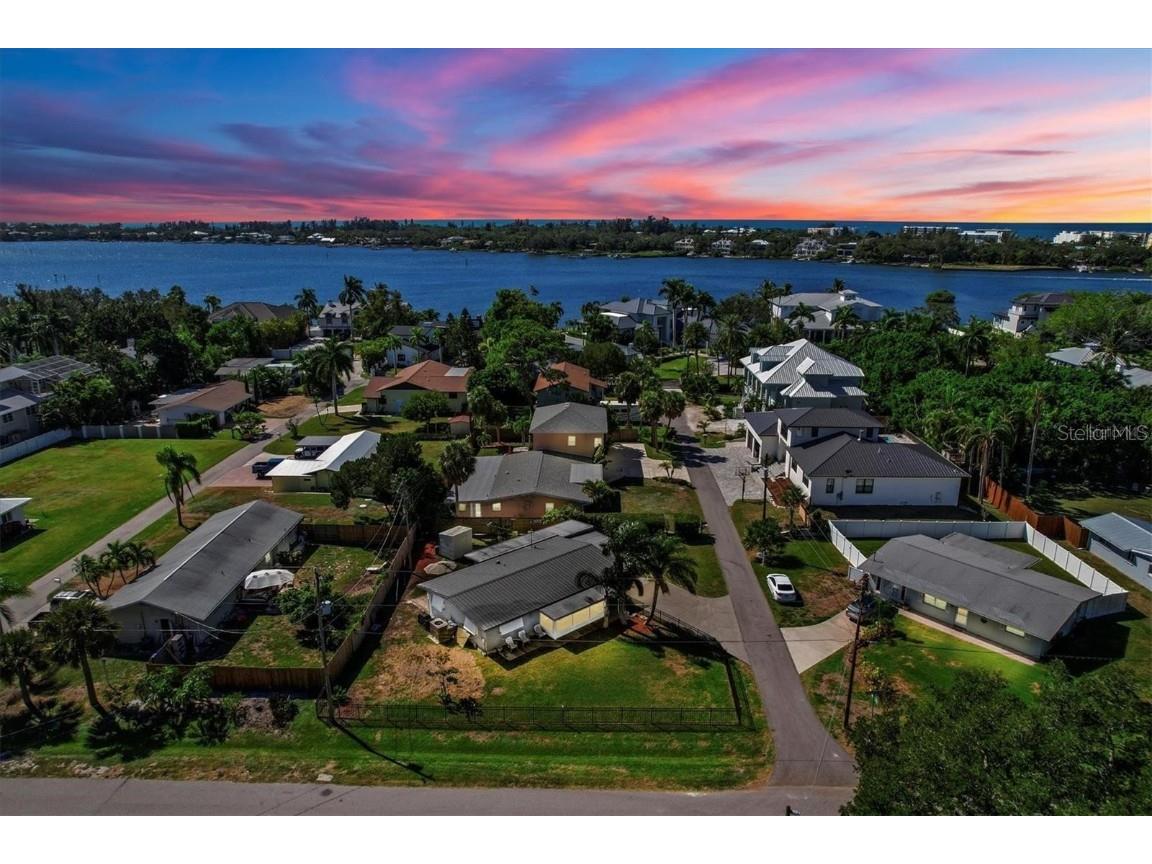 1686 Chapline Lane Sarasota FL 34231 - GULF OF MEXICO/SIESTAKEY BEACH A4672328 image29