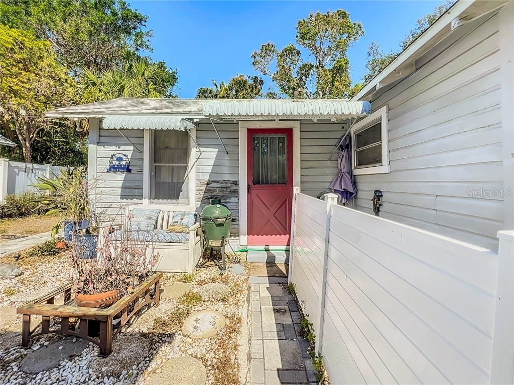 1687 Arlington Street Sarasota FL 34239 A4664909 image11