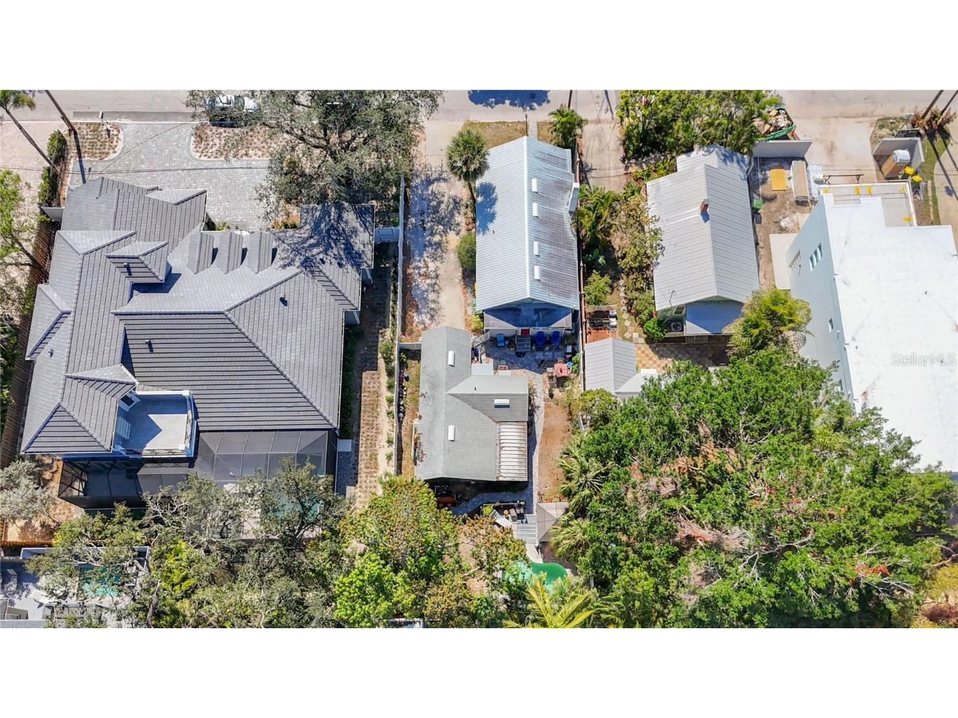 1687 Arlington Street Sarasota FL 34239 A4664909 image23