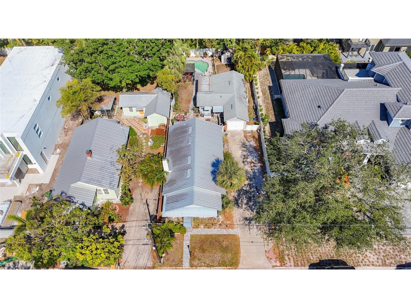 1687 Arlington Street Sarasota FL 34239 A4664909 image28