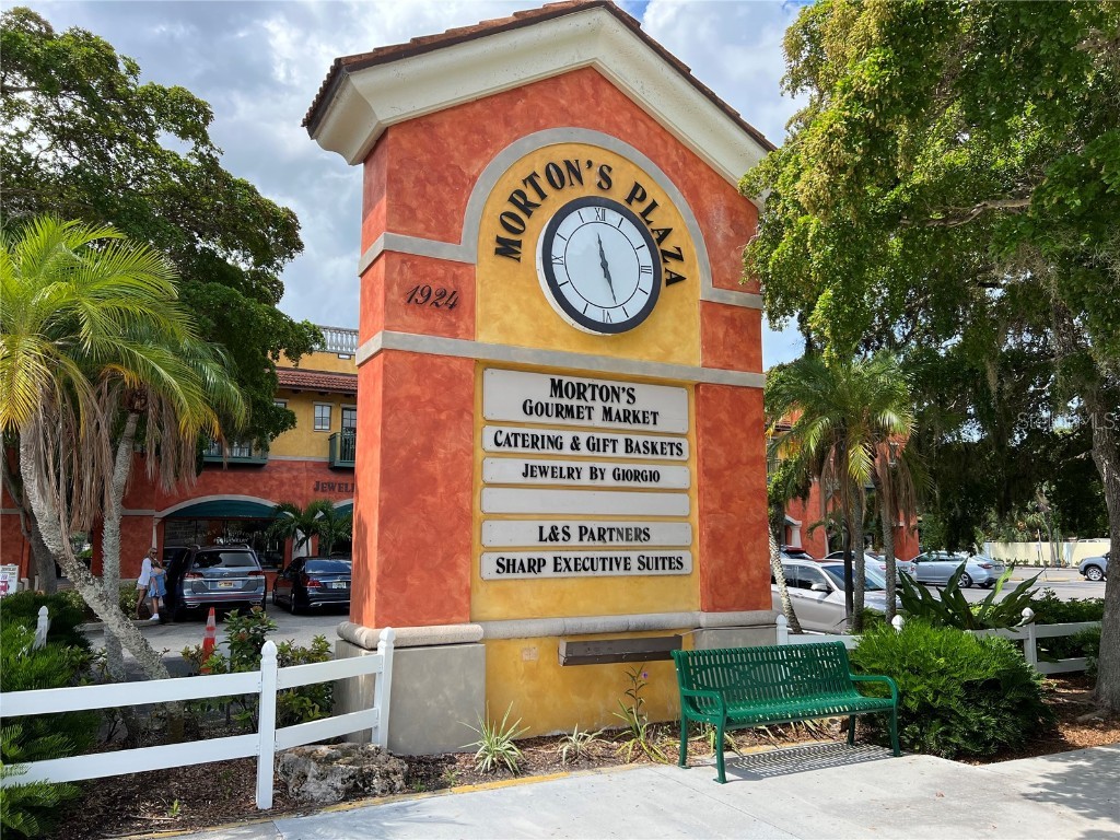 1687 Arlington Street Sarasota FL 34239 A4664909 image31