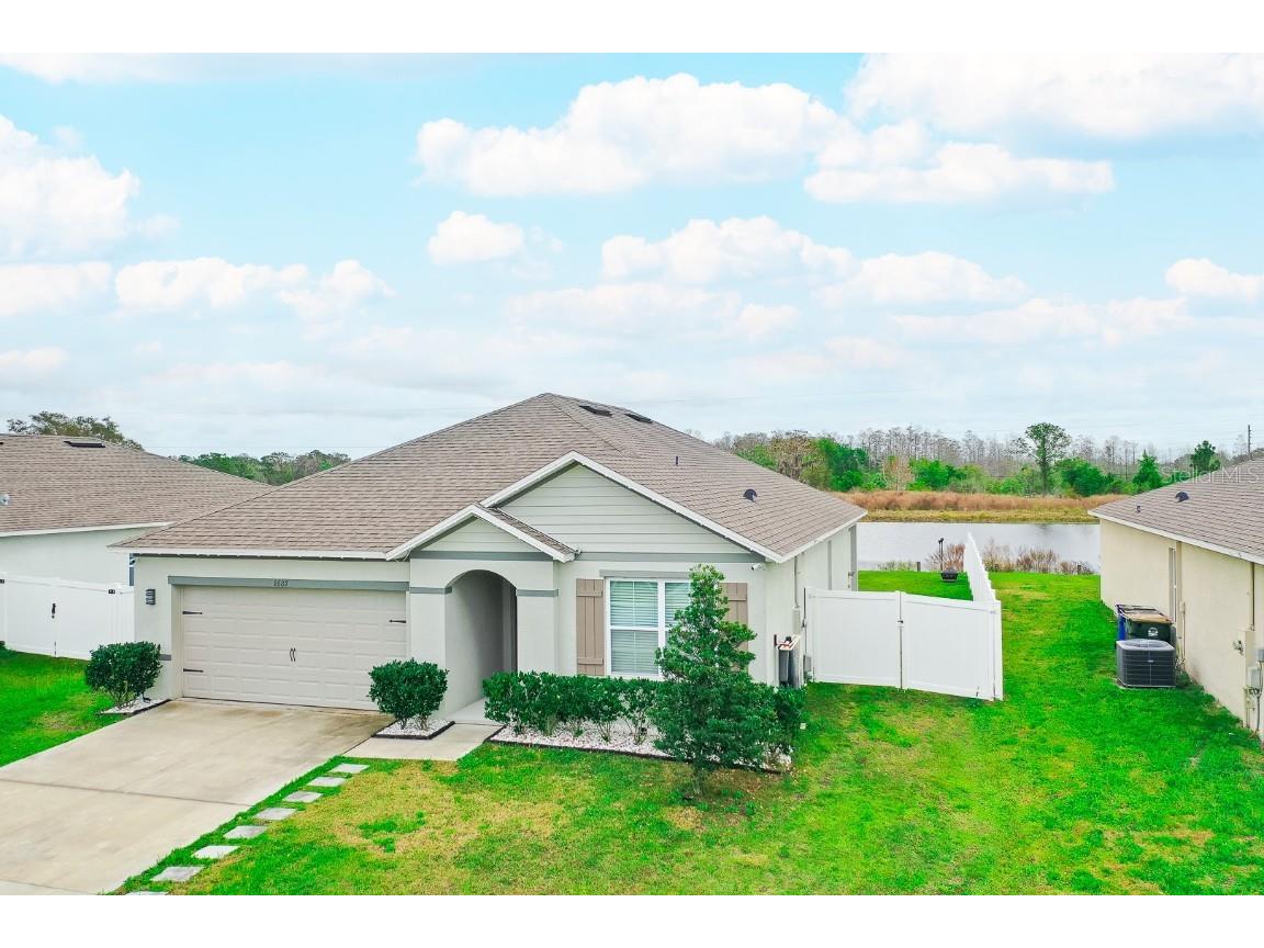 1687 Bay Breeze Drive Saint Cloud FL 34771 O6185168 image1