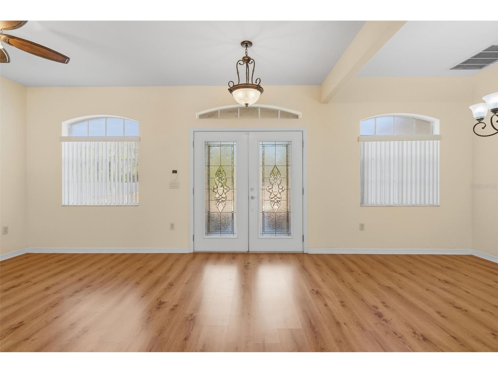 16870 Akins Drive Spring Hill FL 34610 W7882268 image4