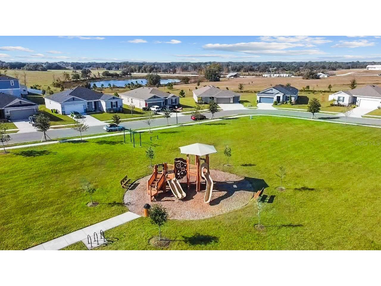 1688 Littleleaf Boxwood Loop Mascotte FL 34753 O6361856 image9