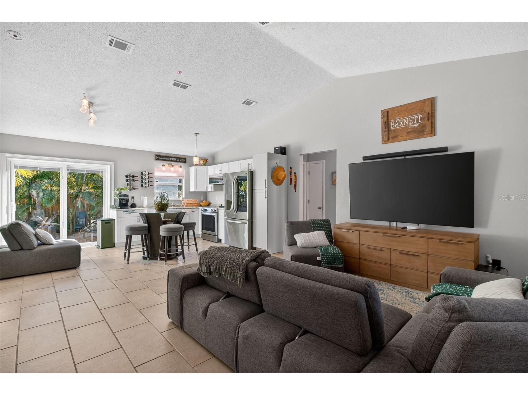 1688 Taylor Lake Circle Largo FL 33778 TB8471064 image4