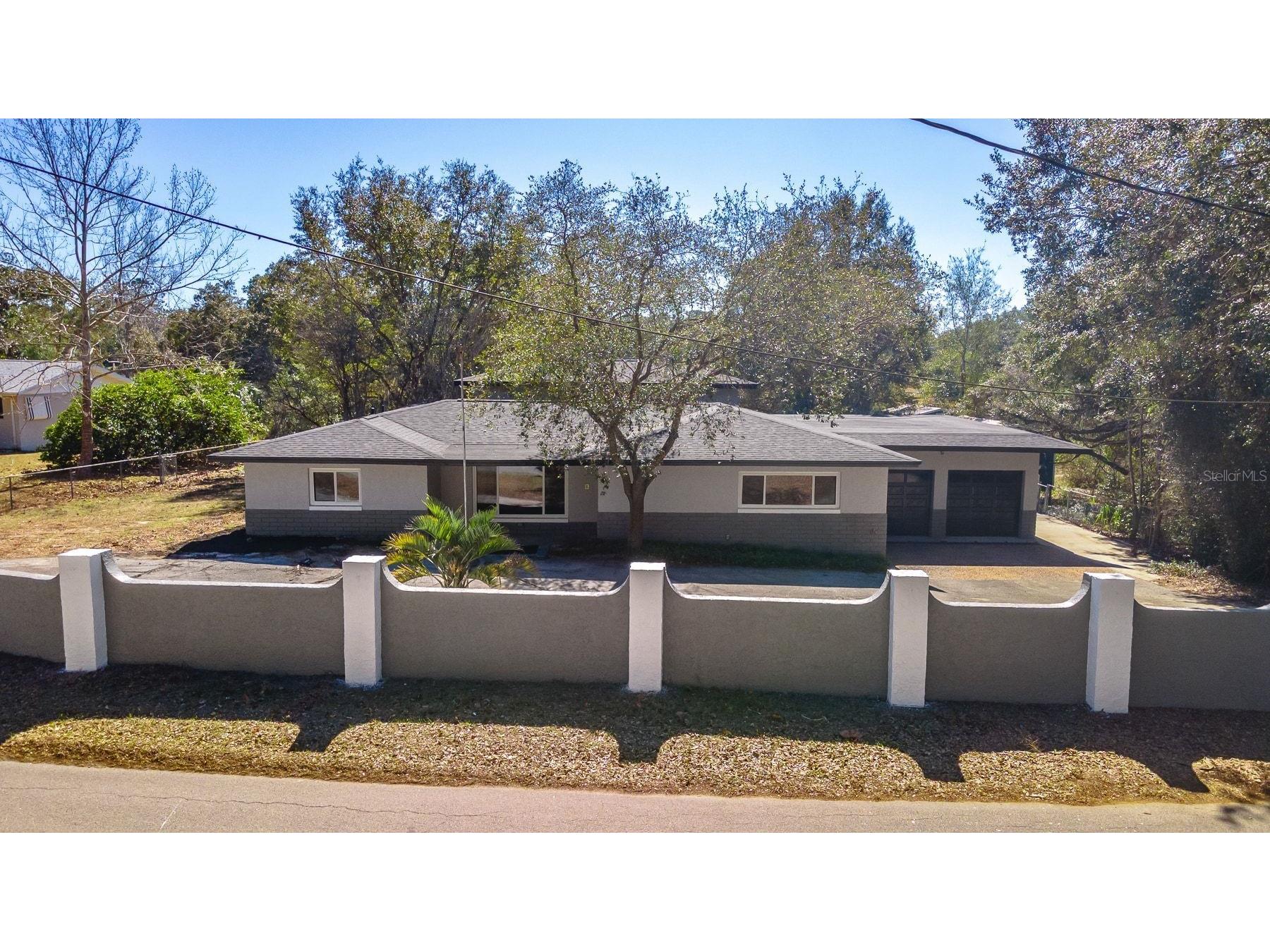 16880 SE 63rd Lane Ocklawaha FL 32179 O6378305 image1