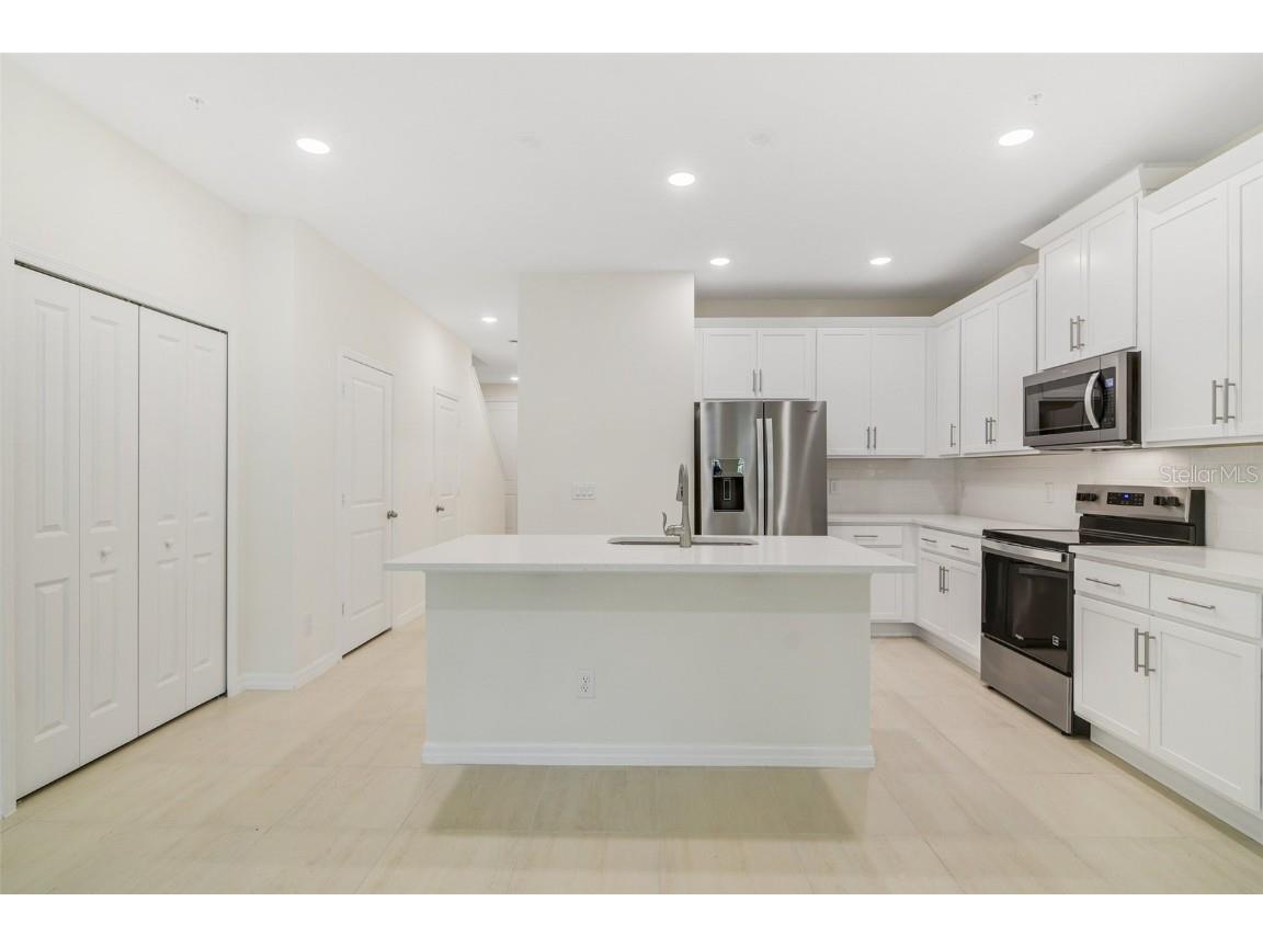 1689 Greenleaf Woods Cove Oviedo FL 32765 O6316494 image5