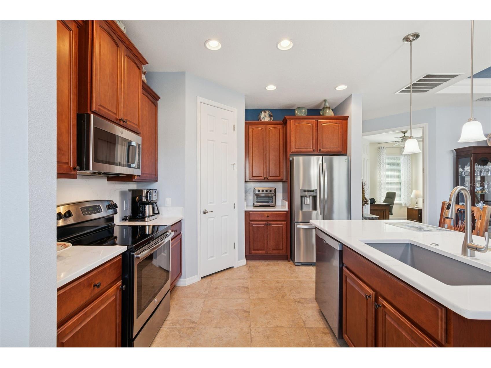 1689 Trabuco Canyon Court Kissimmee FL 34759 S5140778 image11