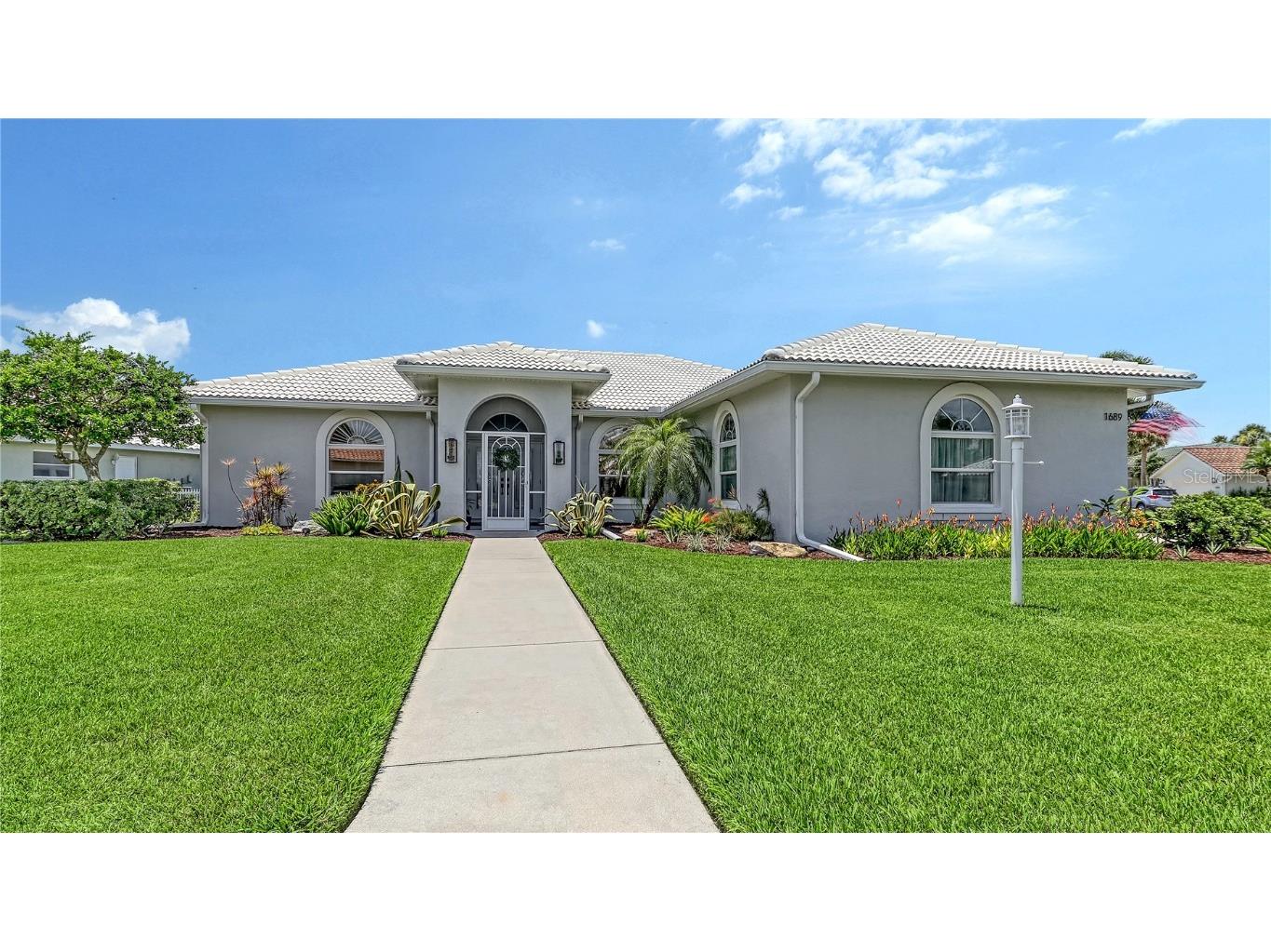 1689 Valley Drive Venice FL 34292 A4660040 image1