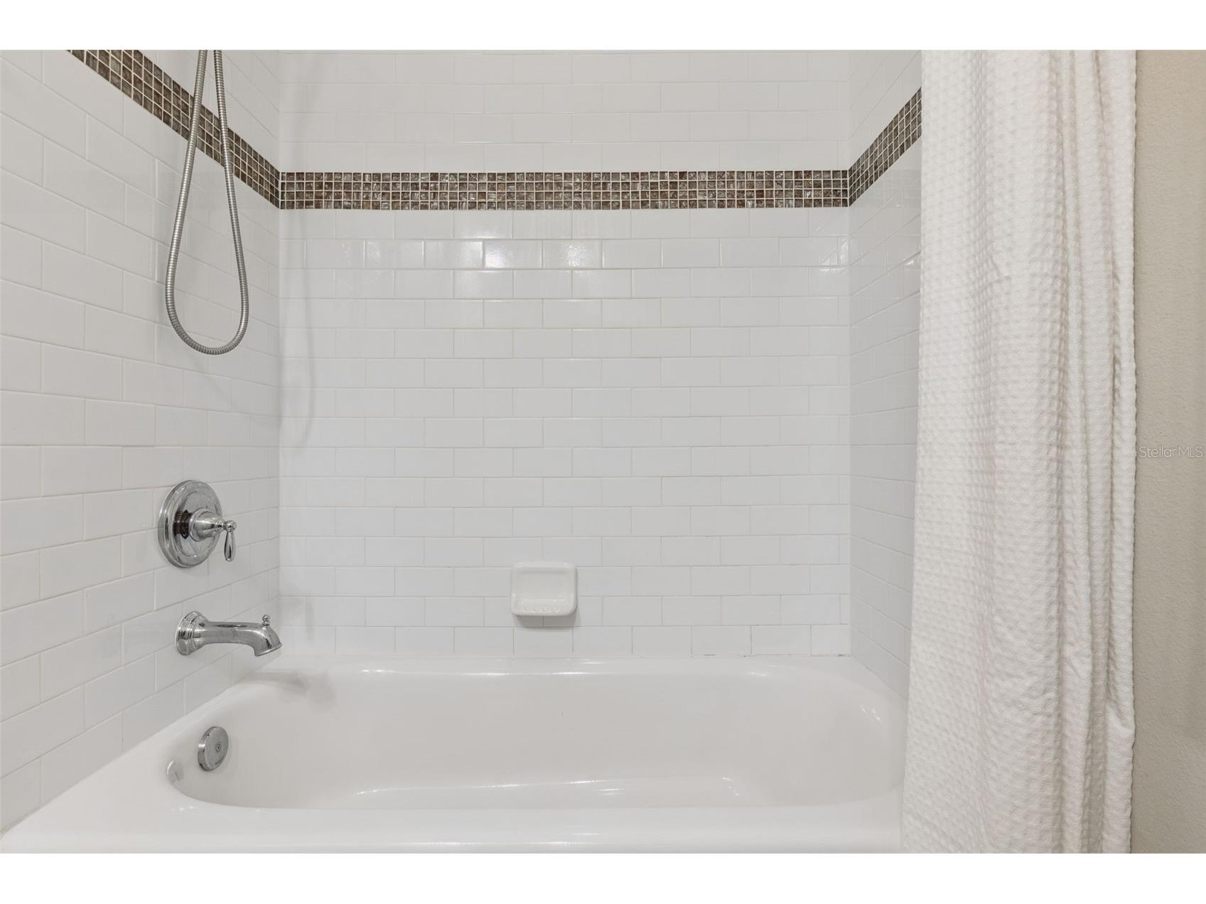 1689 Victoria Gardens Drive Deland FL 32724 O6414512 image27