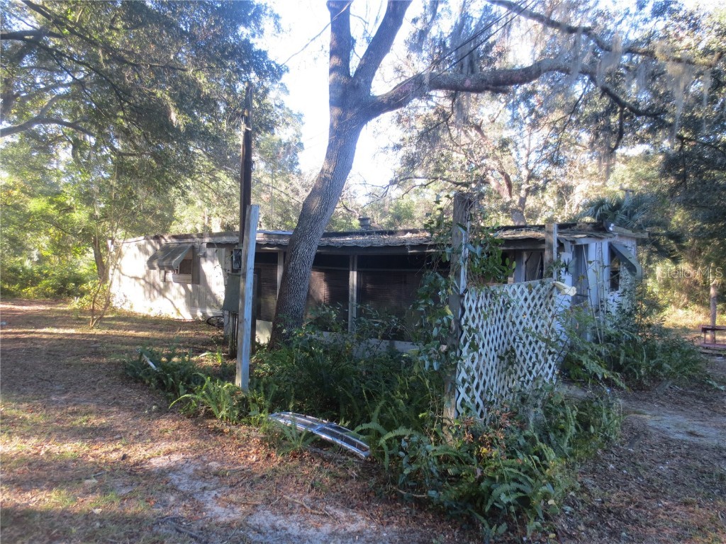 16890 SE 1st Lane Silver Springs FL 34488 OM690203 image1