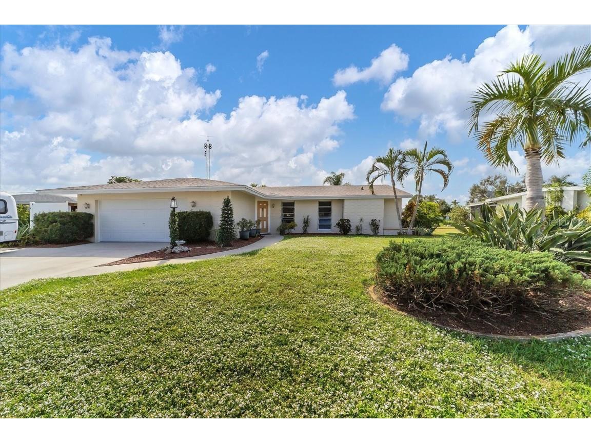 169 Easton Drive NW Port Charlotte FL 33952 C7484690 image1