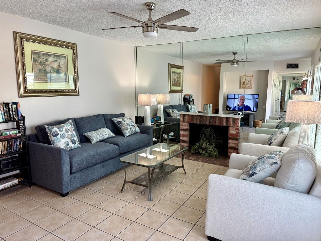 169 Medallion Boulevard #E Madeira Beach FL 33708 TB8336264 image5