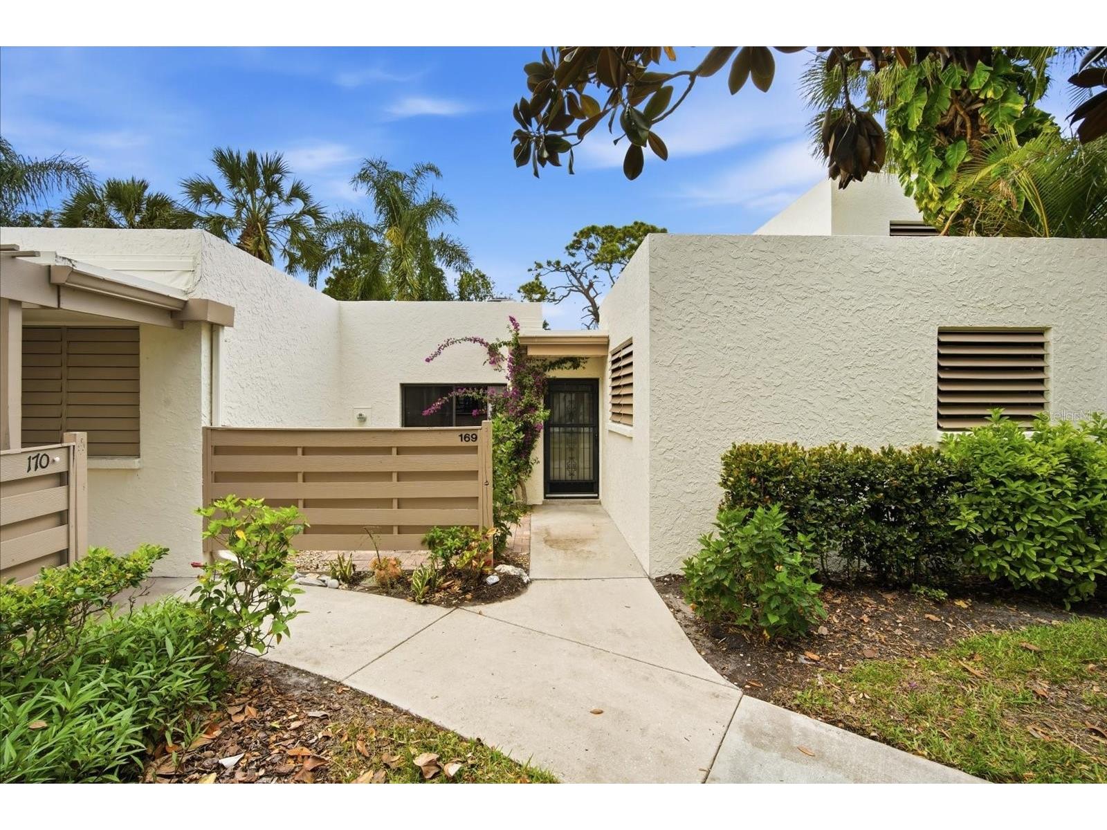 169 Pinehurst Drive #169 Bradenton FL 34210 A4688825 image1