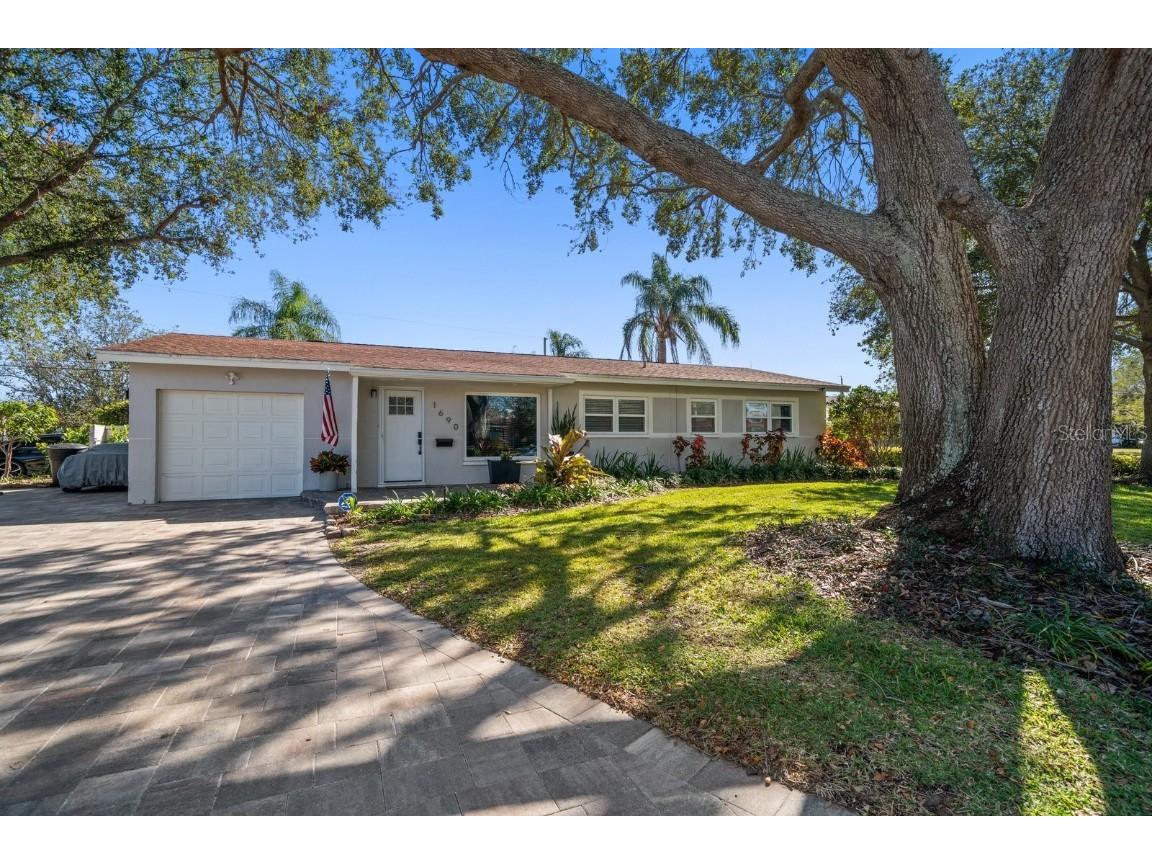 1690 74th Avenue N Saint Petersburg FL 33702 TB8345257 image1