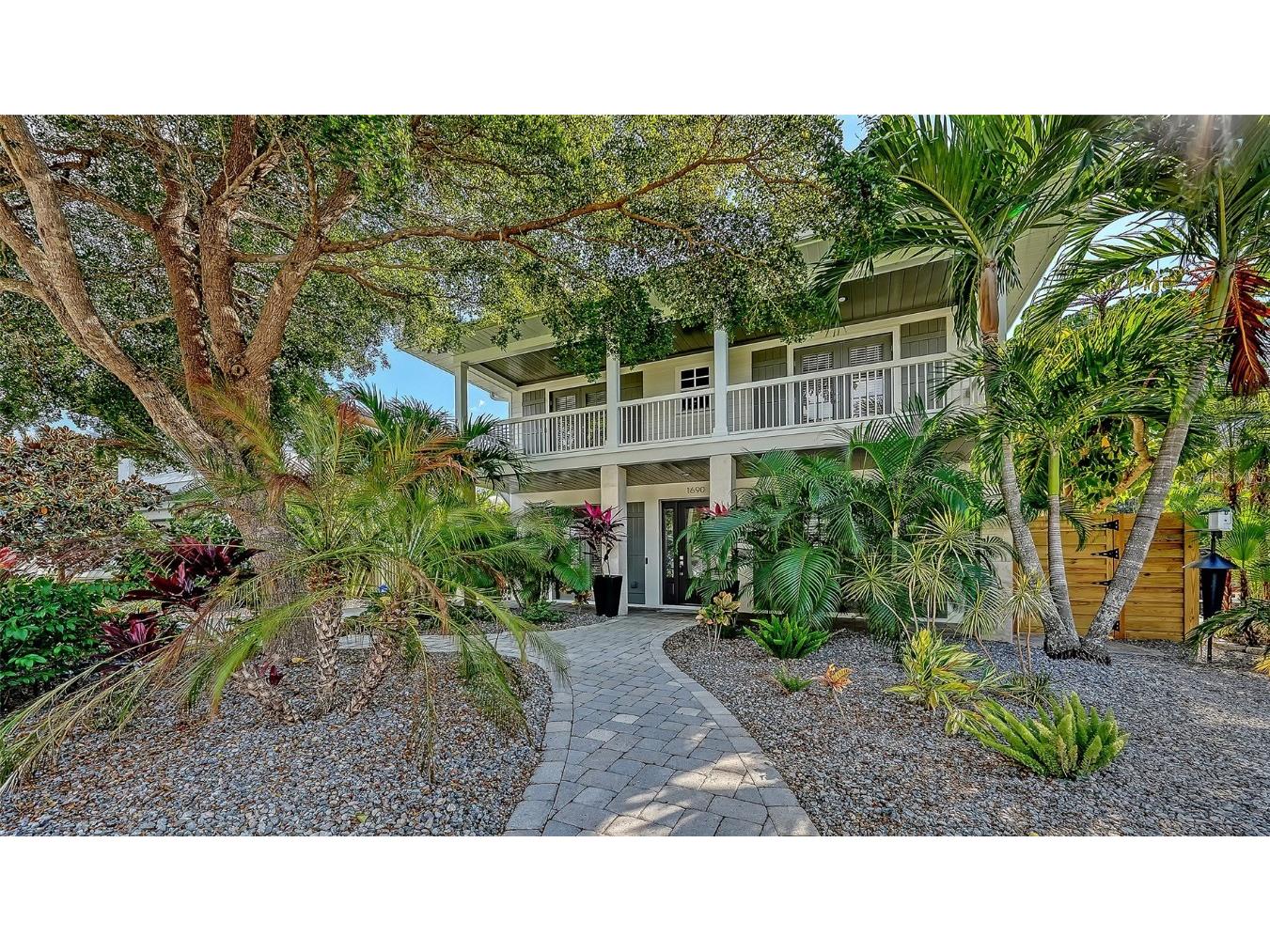 1690 Arlington Street Sarasota FL 34239 A4673742 image2