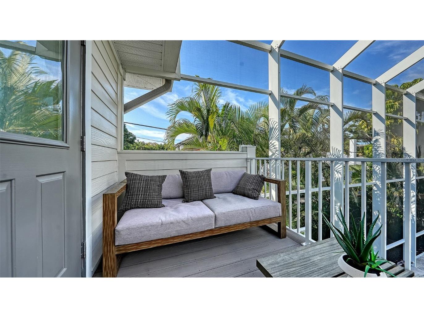 1690 Arlington Street Sarasota FL 34239 A4673742 image24