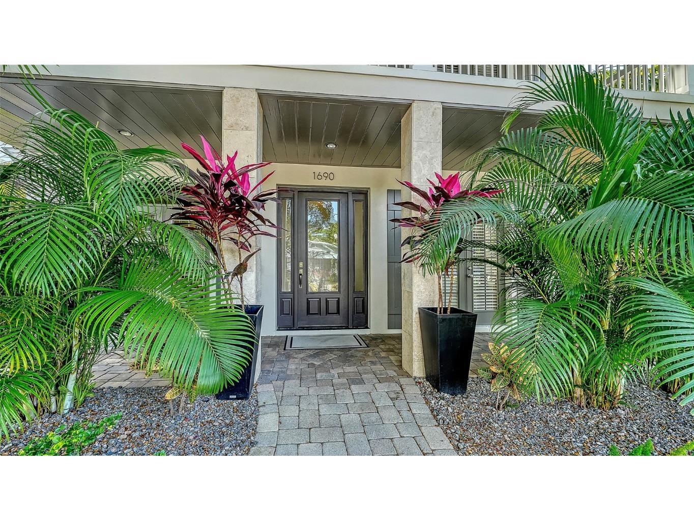 1690 Arlington Street Sarasota FL 34239 A4673742 image3