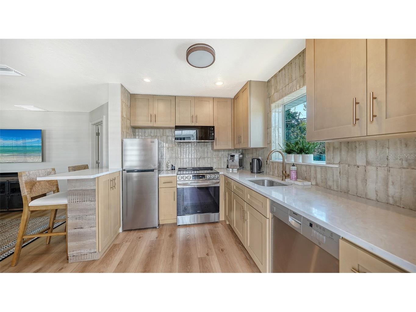 1690 Arlington Street Sarasota FL 34239 A4673742 image39