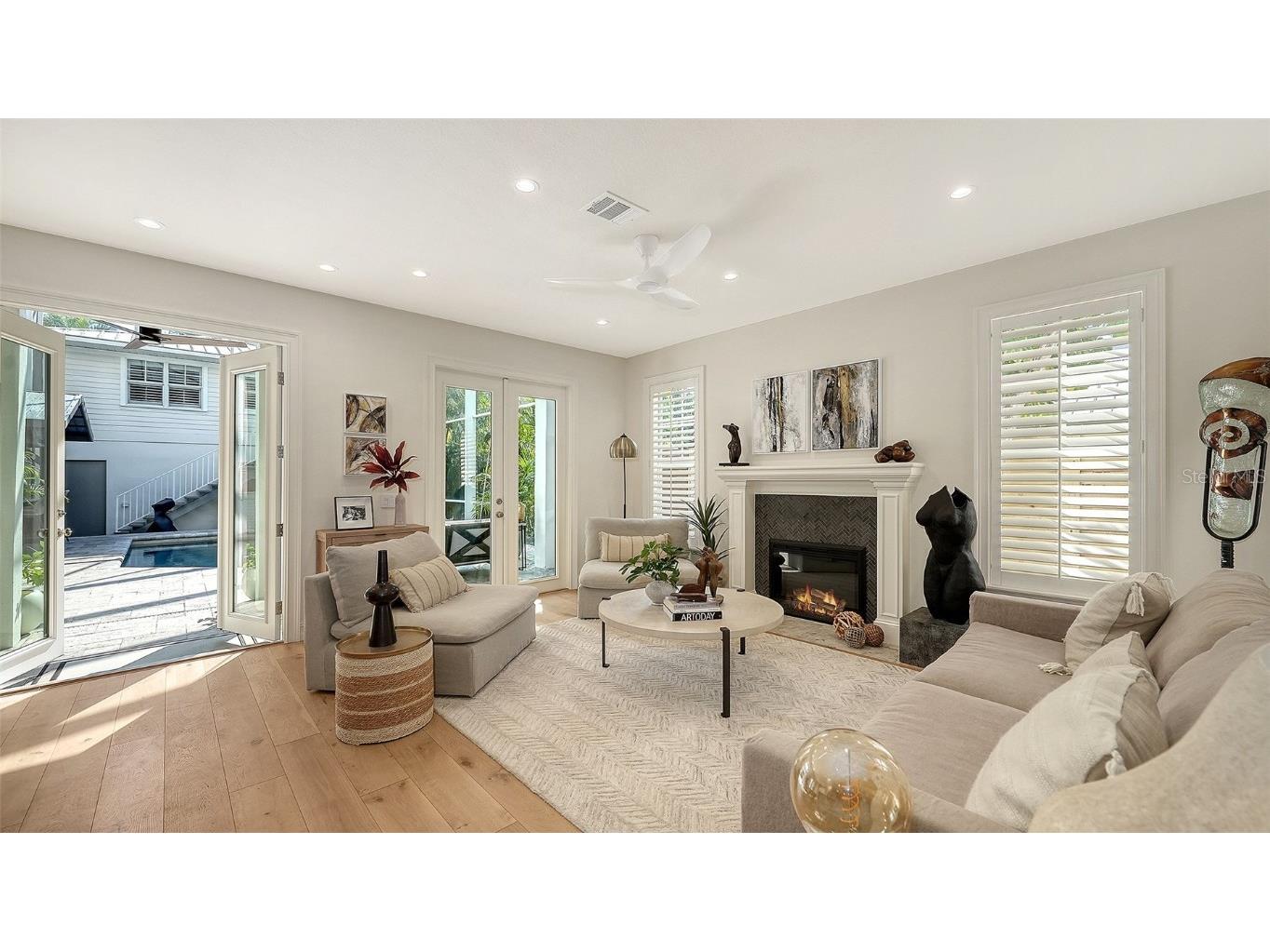 1690 Arlington Street Sarasota FL 34239 A4673742 image7