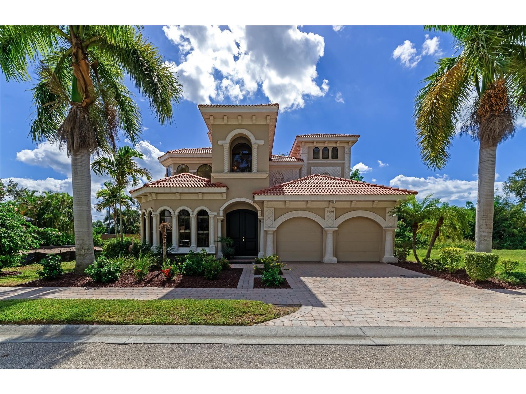 1690 Assisi Drive #12 Sarasota FL 34231 A4690125 image1