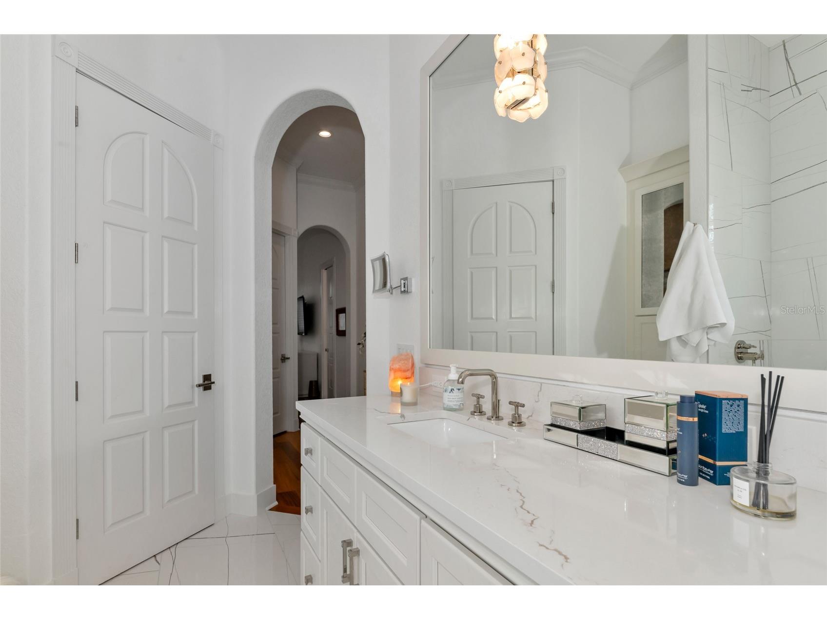 1690 Assisi Drive #12 Sarasota FL 34231 A4690125 image34
