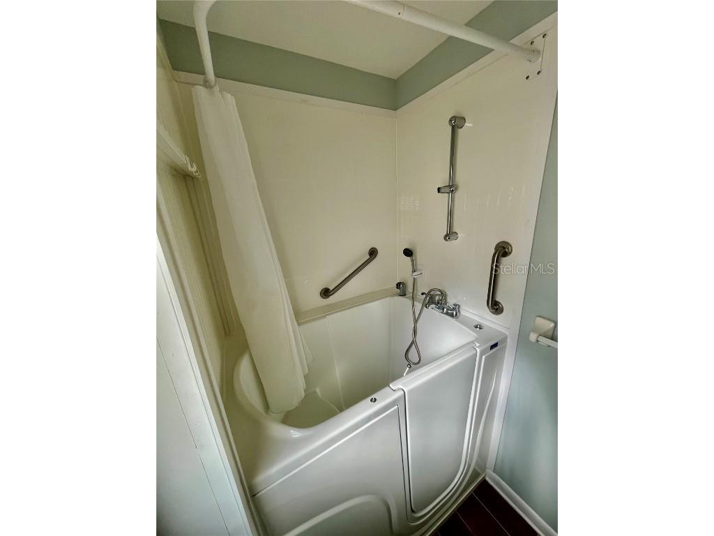 1690 Colonnades Circle N Lakeland FL 33811 A4669314 image28