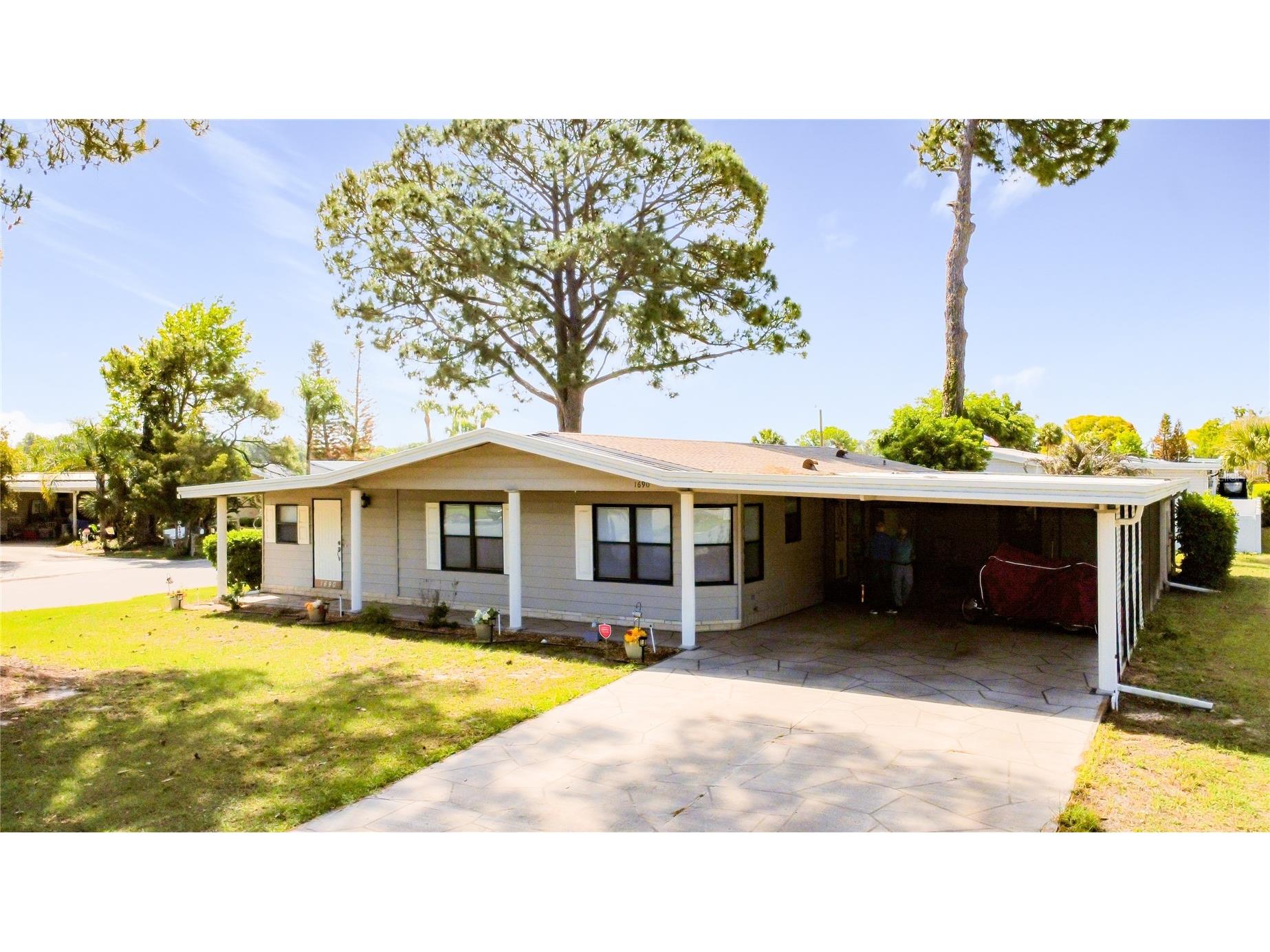 1690 Elkhart Circle Tavares FL 32778 - Lake Frances G5110924 image6