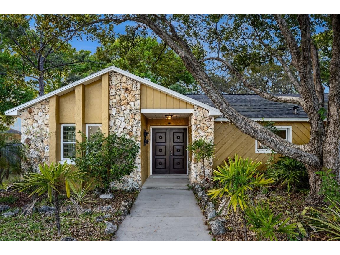 1690 Gladiolas Drive Winter Park FL 32792 O6186883 image1