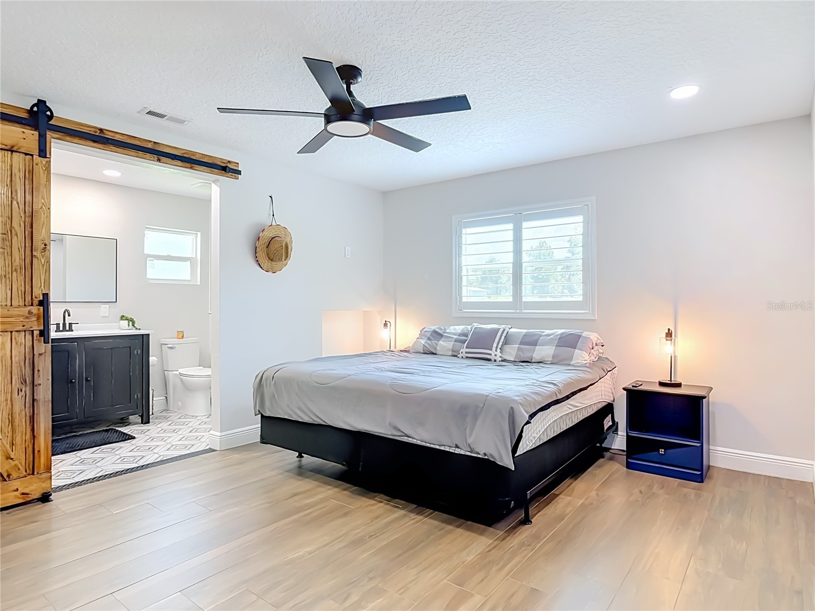 1690 N Clara Avenue Deland FL 32720 V4949835 image5