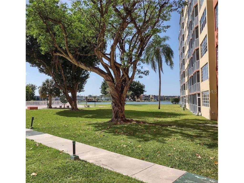 1690 NE 191st Street #315 Miami FL 33179 S5133833 image16