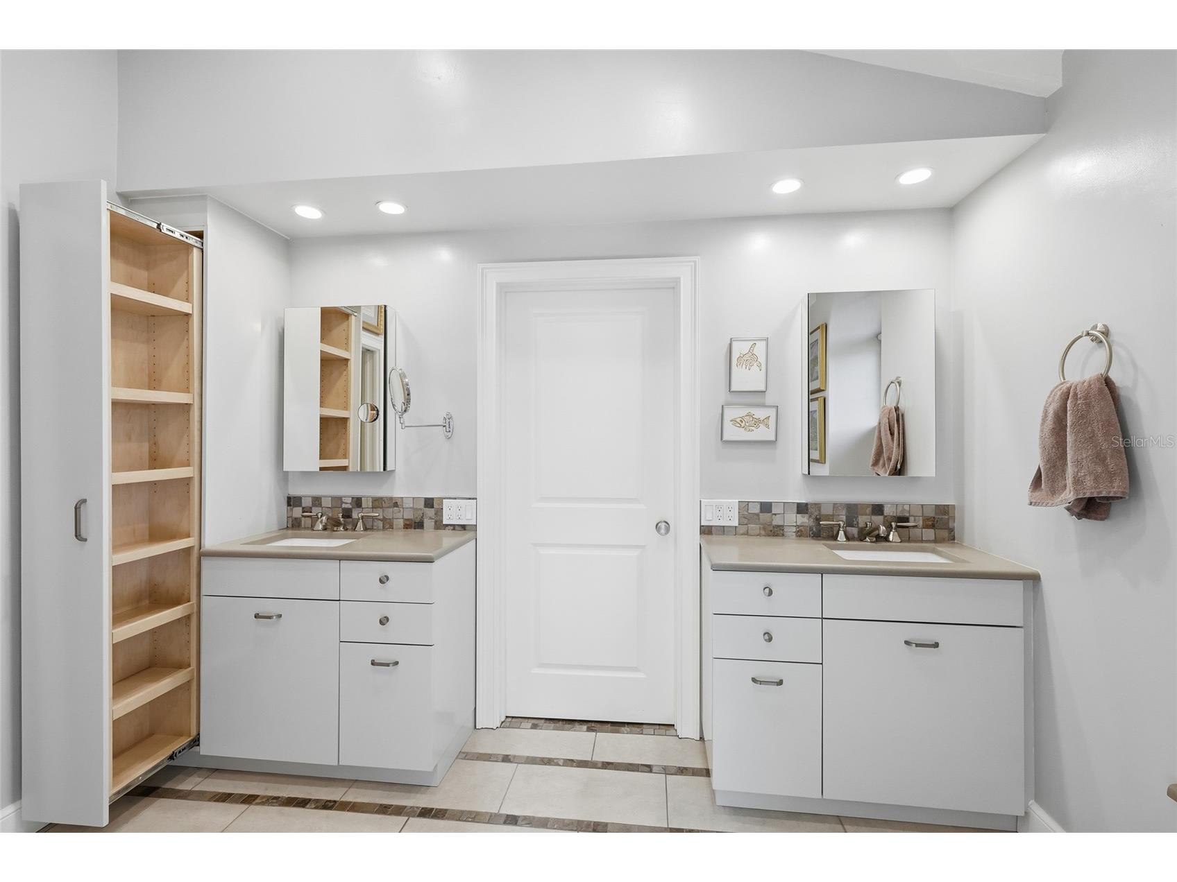 1690 Pine Harrier Circle Sarasota FL 34231 A4671323 image15