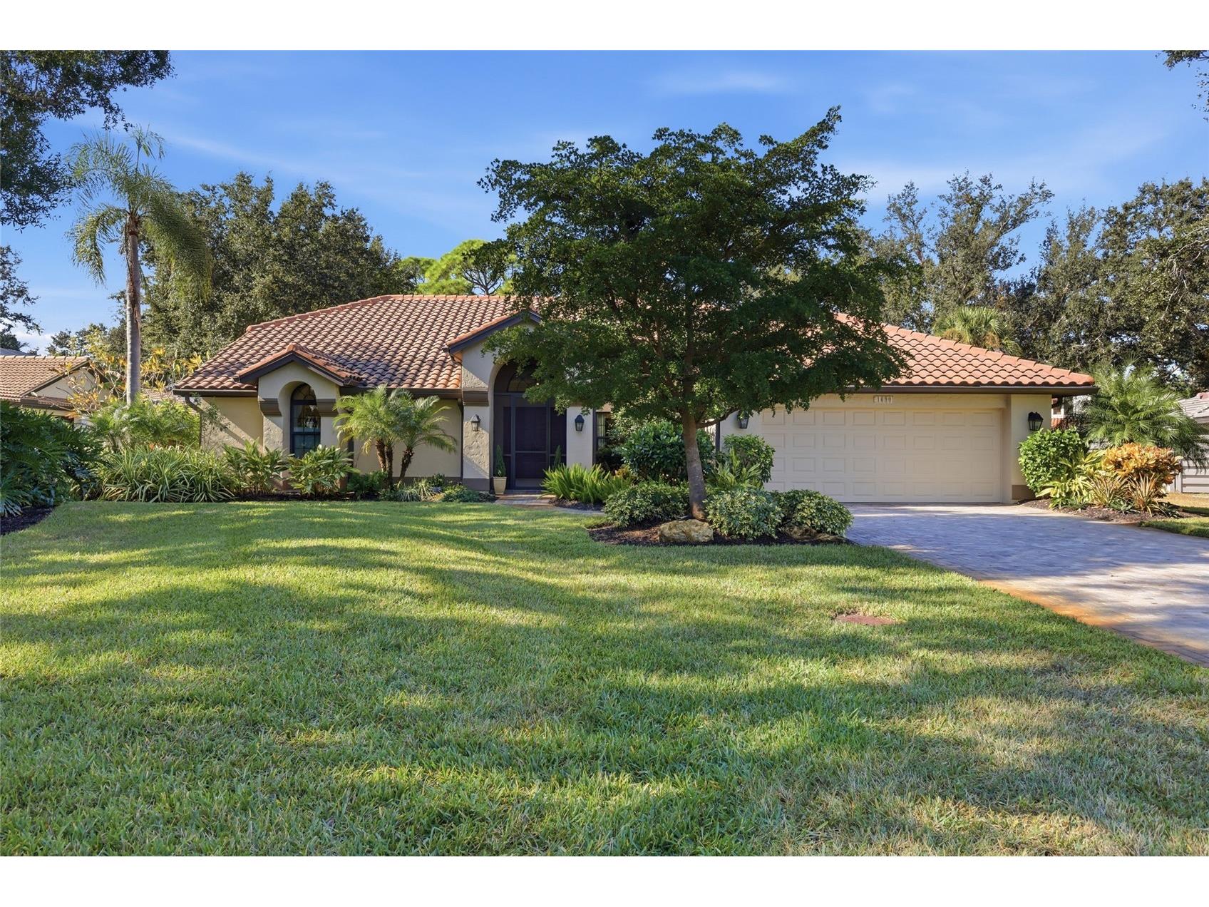 1690 Pine Harrier Circle Sarasota FL 34231 A4671323 image2