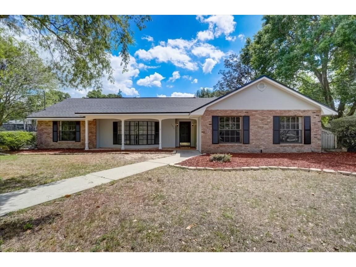 1690 Sunset Circle Mount Dora FL 32757 - LAKE GERTRUDE O6100519 image1