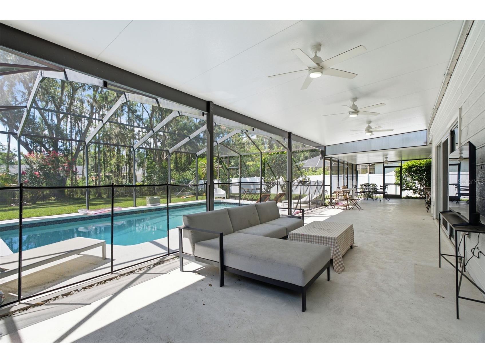 16909 Rolling Rock Drive Tampa FL 33618 TB8528226 image3