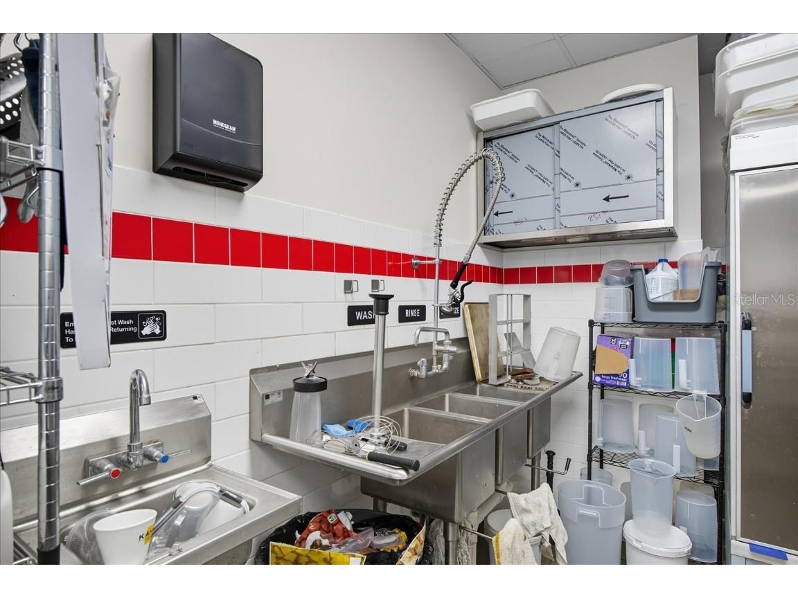 1691 Central Avenue Saint Petersburg FL 33713 A4667502 image34