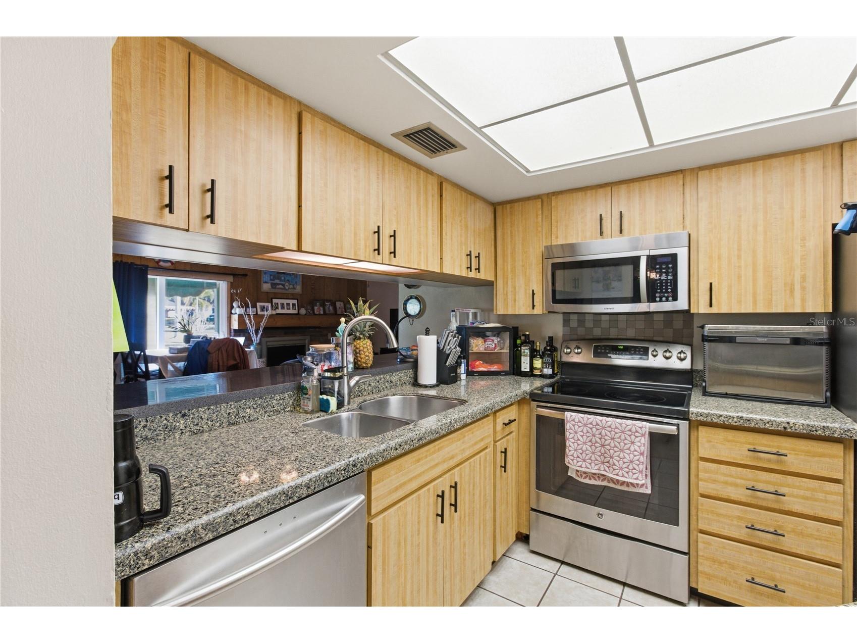 1691 Fleetwood Drive Sarasota FL 34232 A4678015 image13