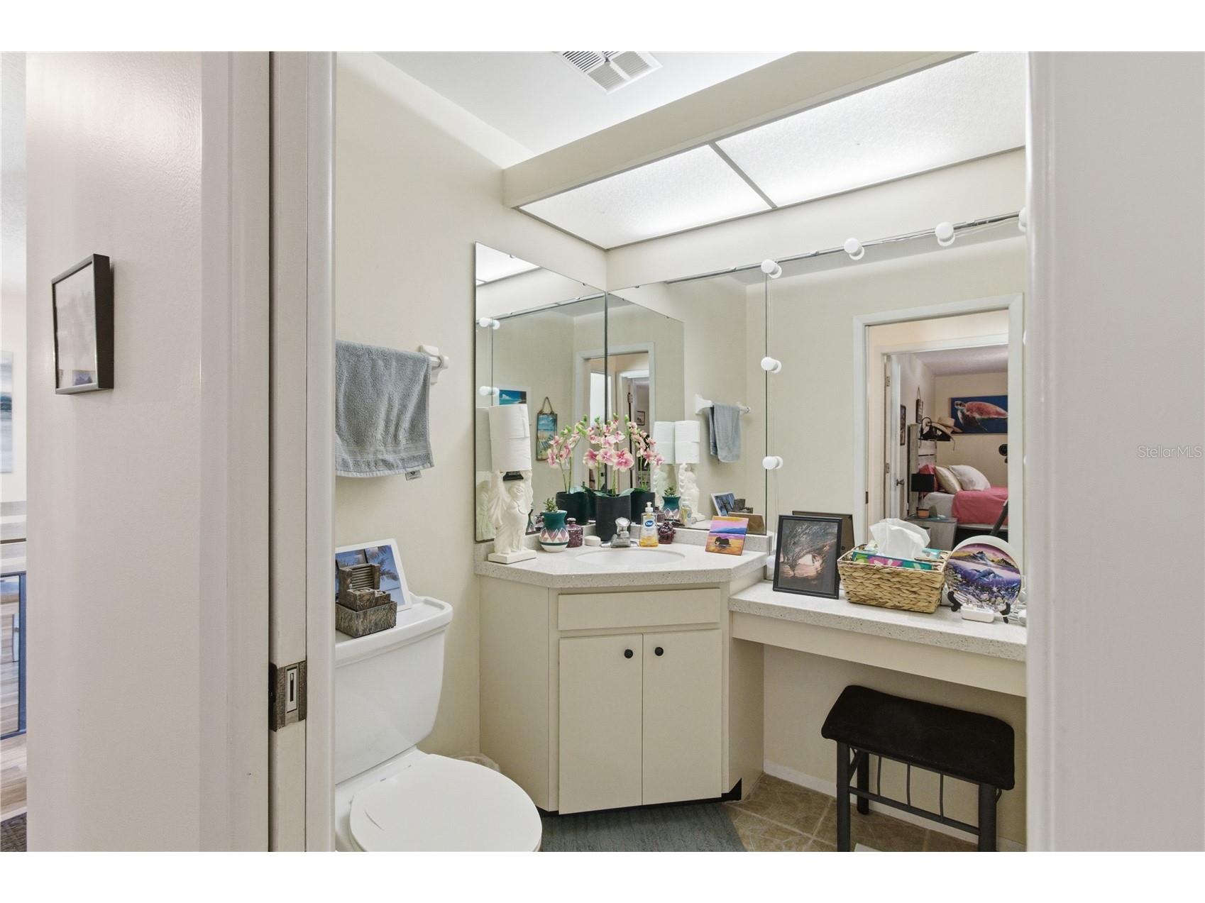 1691 Fleetwood Drive Sarasota FL 34232 A4678015 image18