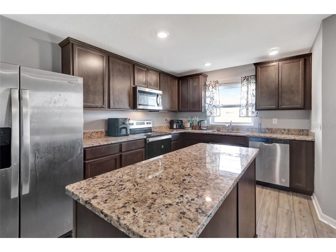 1691 Wynford Circle Tavares FL 32778 G5104161 image3