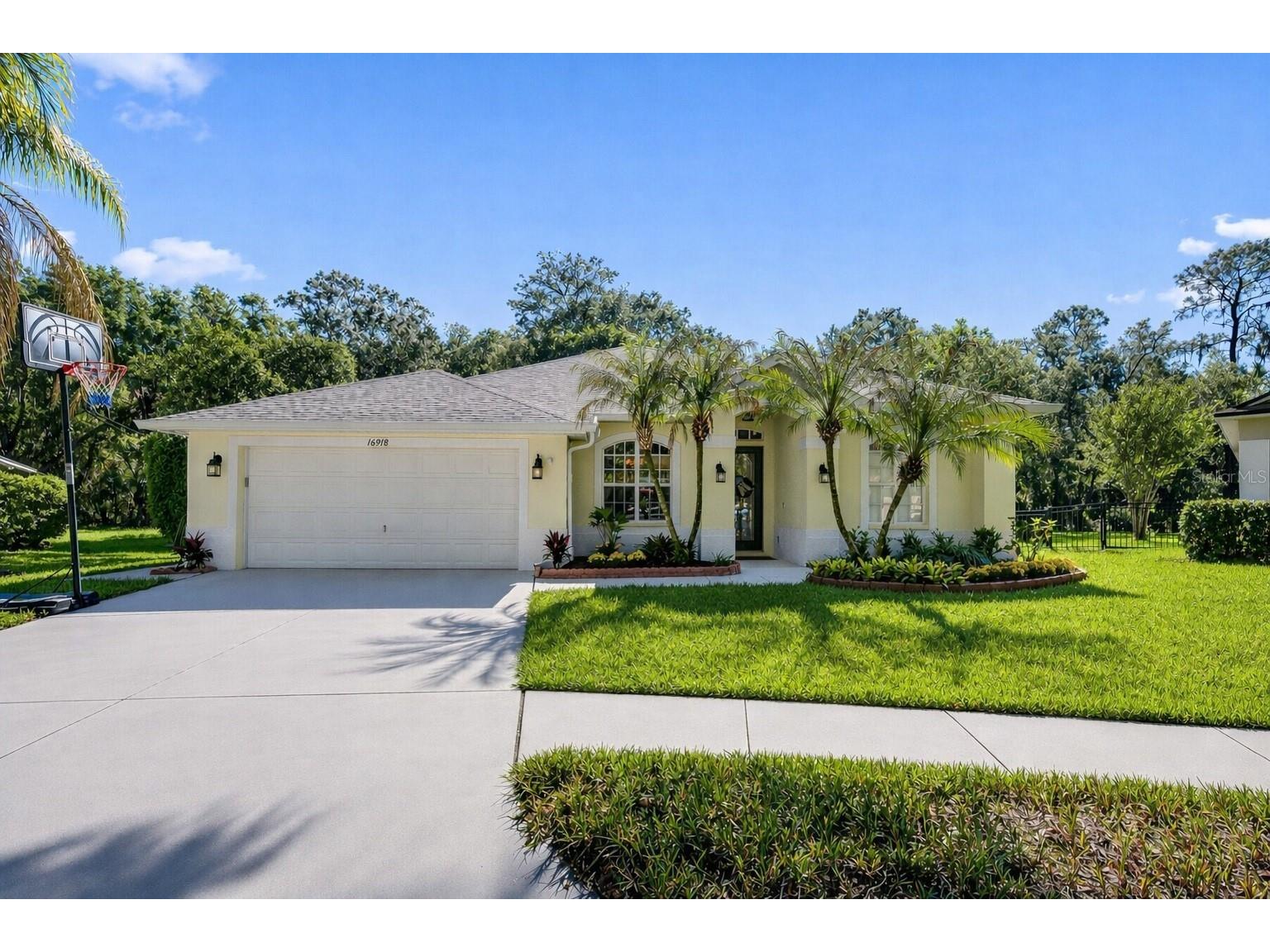 16918 Harrierridge Place Lithia FL 33547 TB8492172 image1