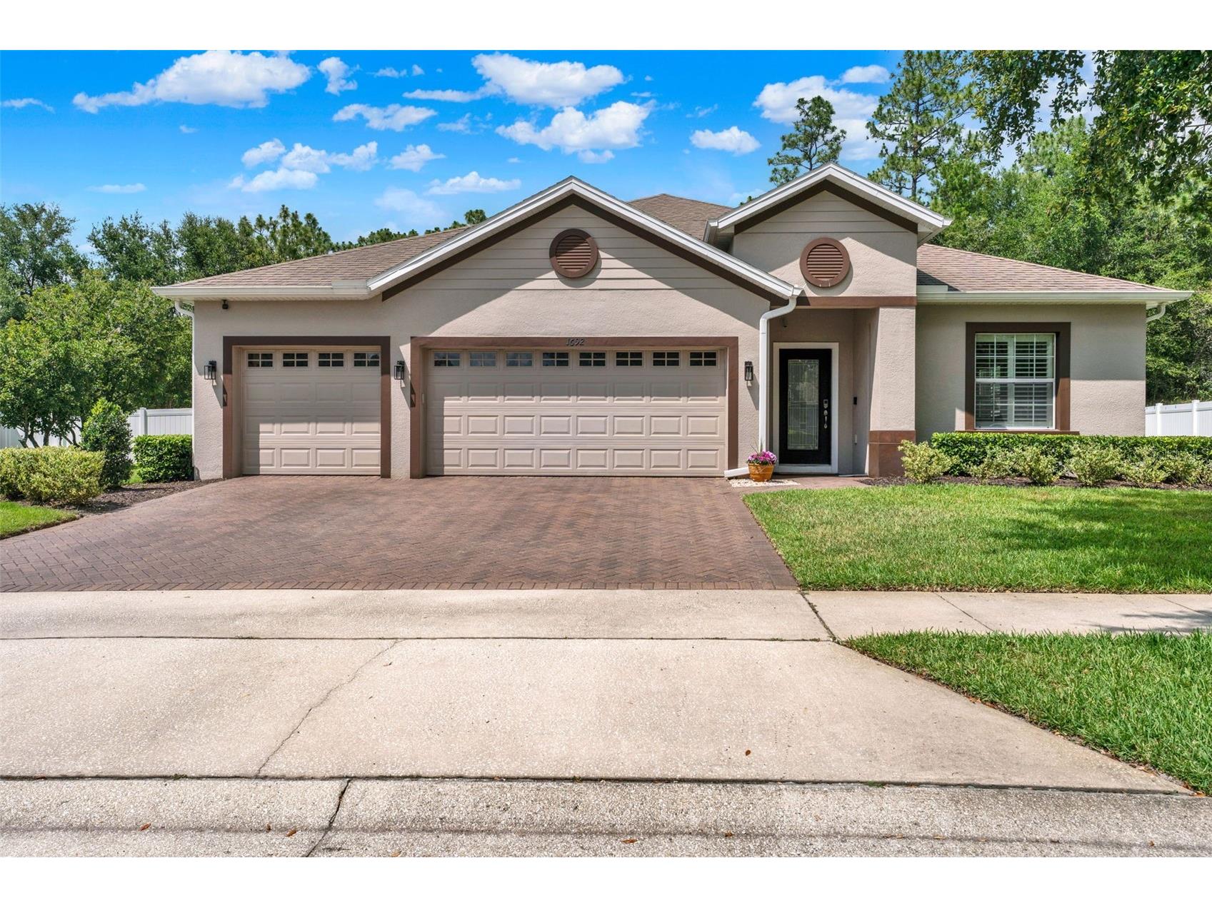 1692 Blue Grass Boulevard Deland FL 32724 O6398951 image1